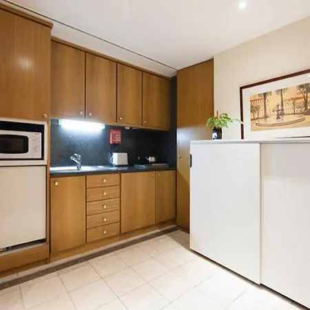 In The Heart Of Lisbon-altis Apartment Lissabon