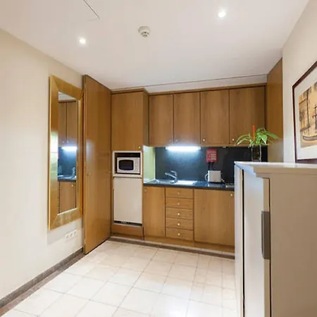 Apartment In The Heart Of Lisbon-altis *