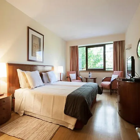 In The Heart Of Lisbon-altis Apartment Lissabon